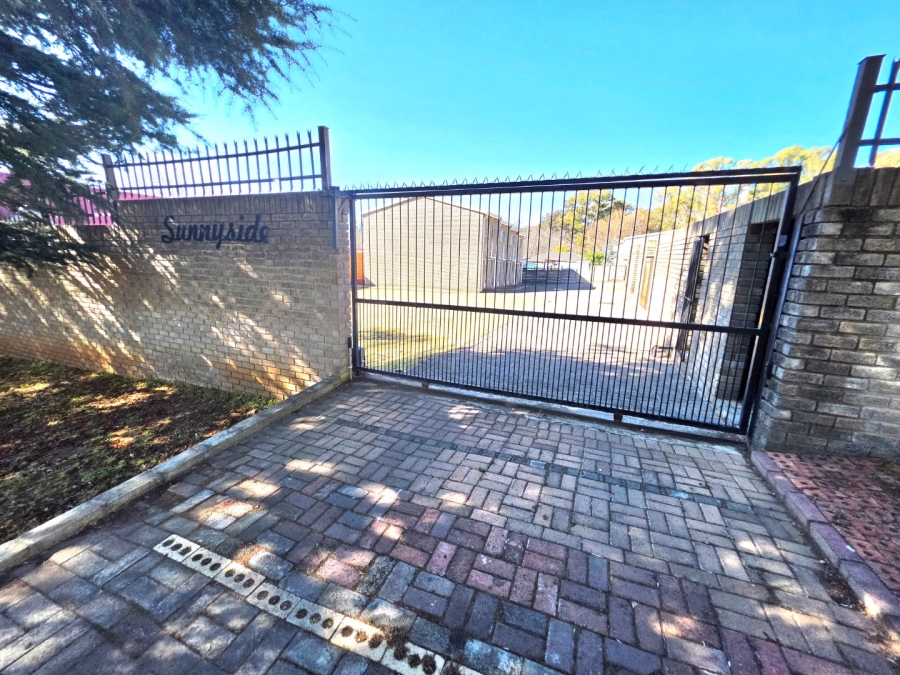 8 Bedroom Property for Sale in Bethlehem Free State